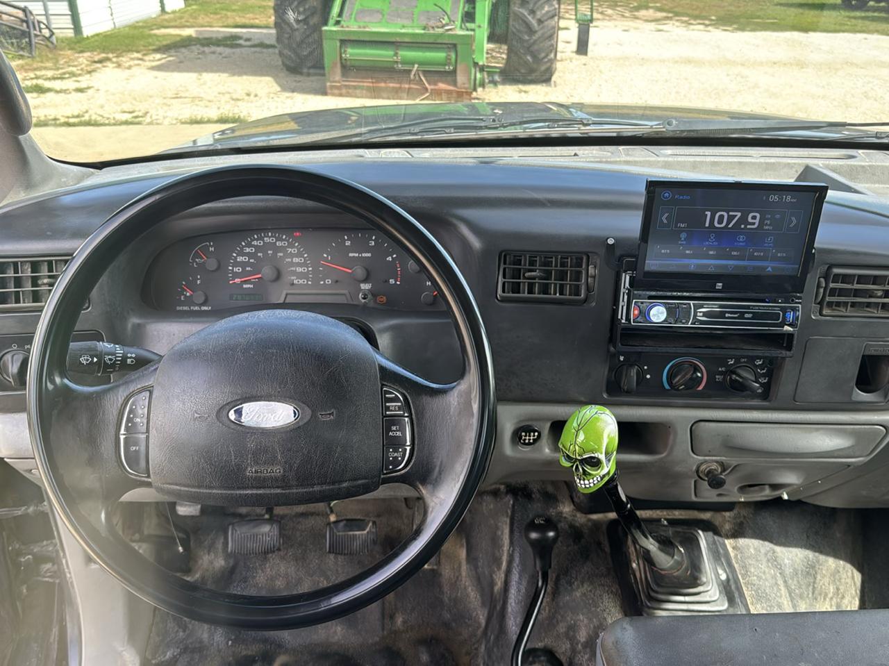 Ford Super Duty F-250 Crew Cab 156" King Ranch 4WD 2003