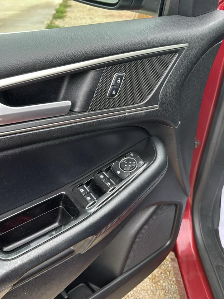 Ford Edge 4dr SEL AWD 2016