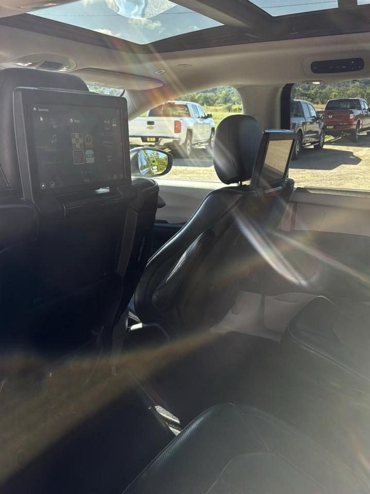 Chrysler Pacifica Limited FWD 2018