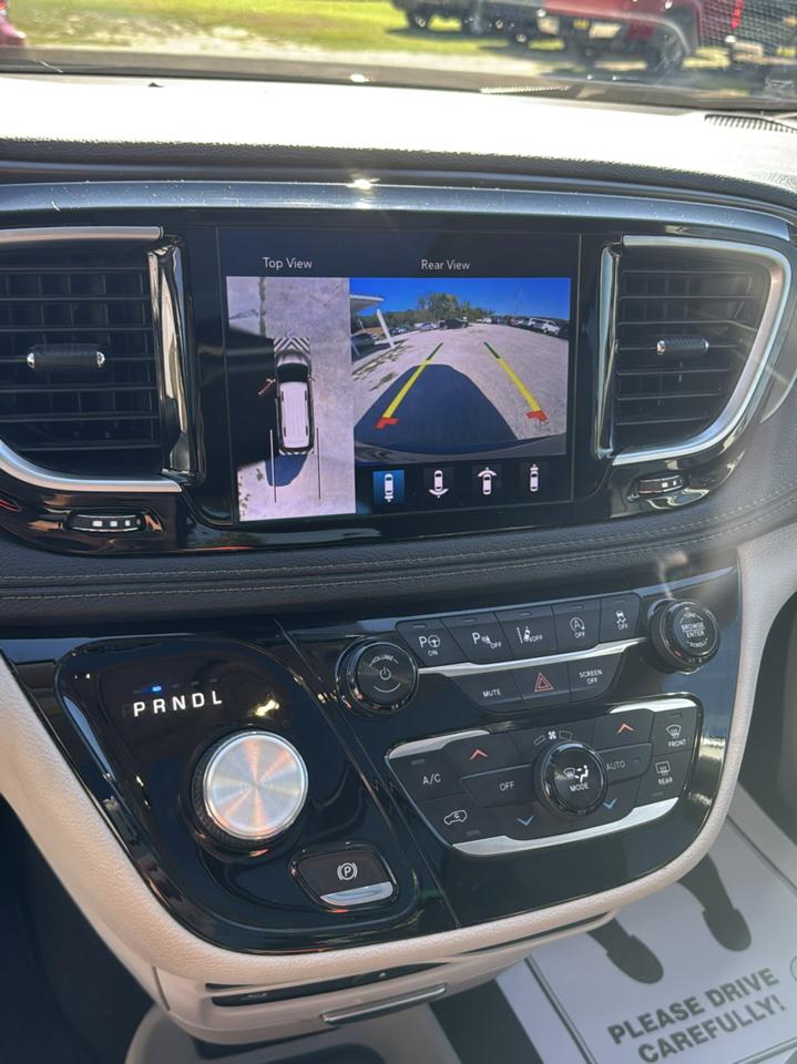 Chrysler Pacifica Limited FWD 2018