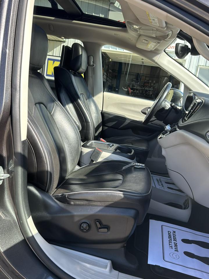 Chrysler Pacifica Limited FWD 2018