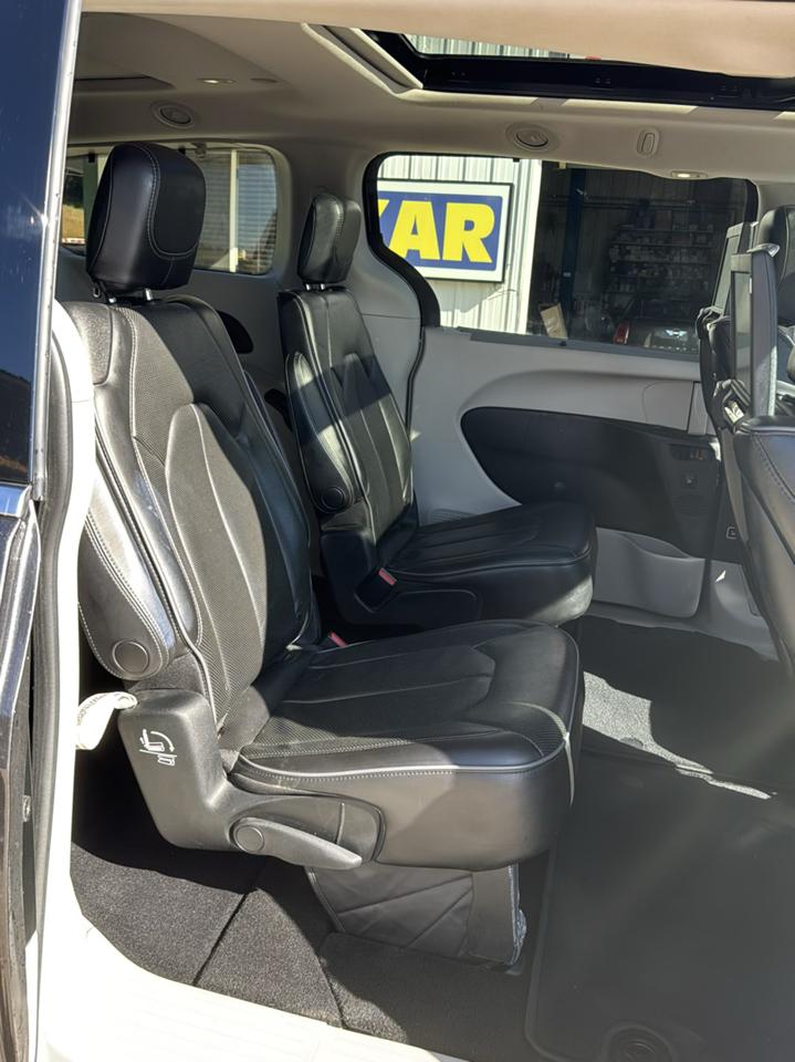 Chrysler Pacifica Limited FWD 2018