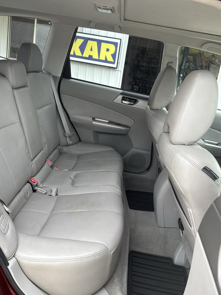 Subaru Forester 4dr Auto 2.5X Limited 2010