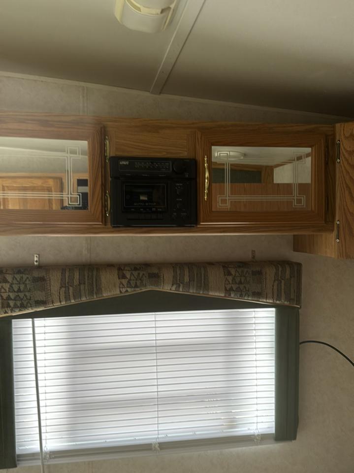 Dutchmen Lite 5th Wheel   1999