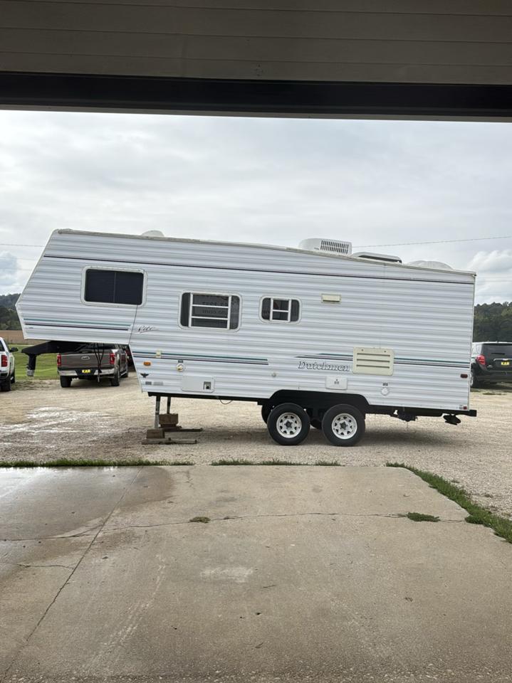 Dutchmen Lite 5th Wheel   1999