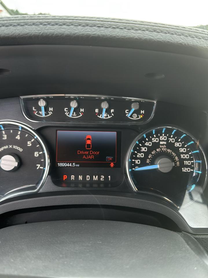 Ford F-150 Lariat SuperCrew 5.5-ft. Bed 4WD 2012