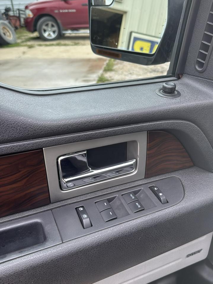 Ford F-150 Lariat SuperCrew 5.5-ft. Bed 4WD 2012