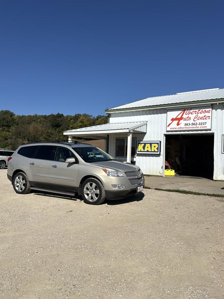 Chevrolet Traverse AWD 4dr LTZ 2011