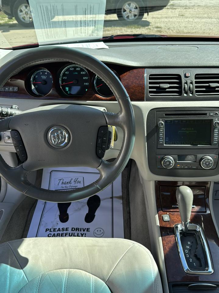 Buick Lucerne 4dr Sdn CXL Premium 2011