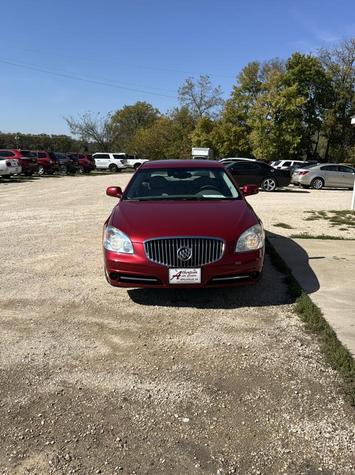 Buick Lucerne 4dr Sdn CXL Premium 2011