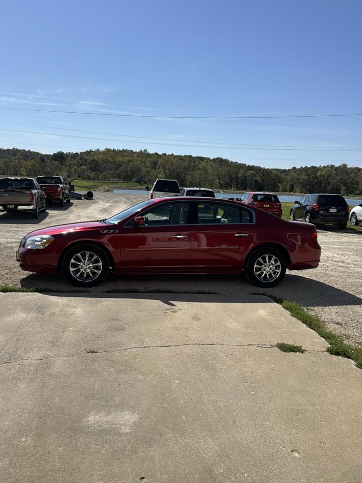 Buick Lucerne 4dr Sdn CXL Premium 2011