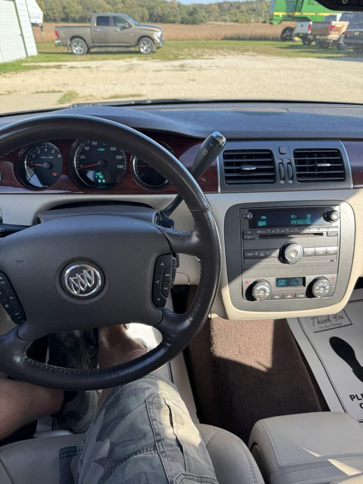 Buick Lucerne 4dr Sdn V6 CXL 2007