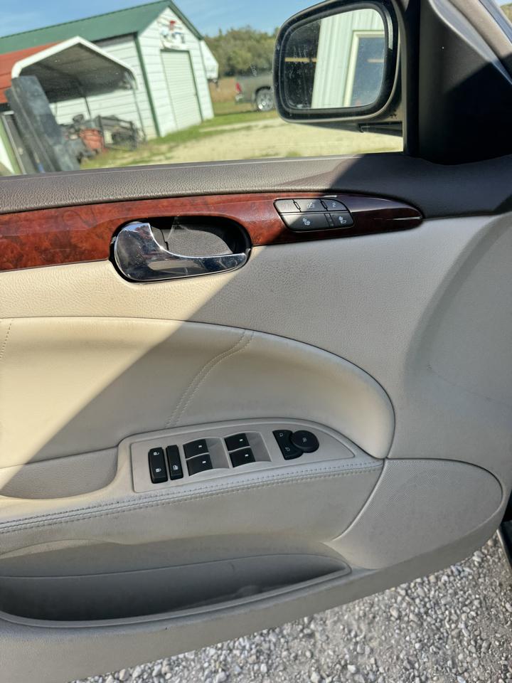 Buick Lucerne 4dr Sdn V6 CXL 2007