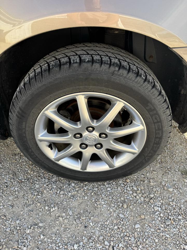 Buick Lucerne 4dr Sdn V6 CXL 2007