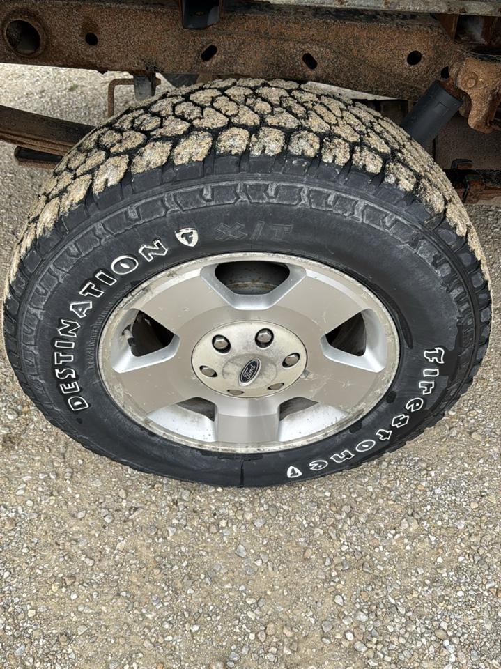 Ford F-150 STX SuperCab 4WD 2005