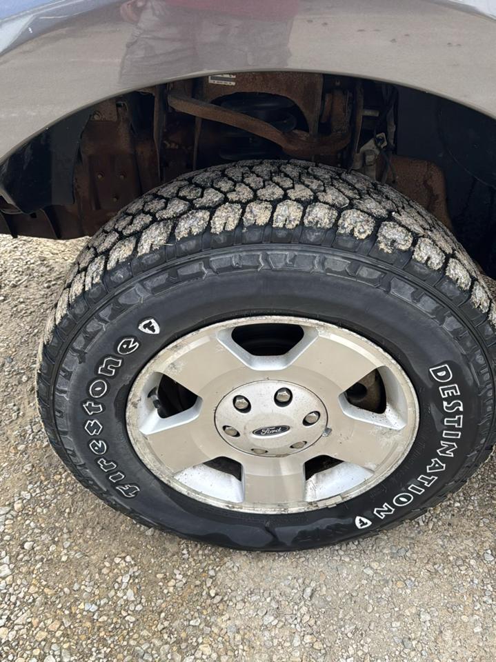 Ford F-150 STX SuperCab 4WD 2005