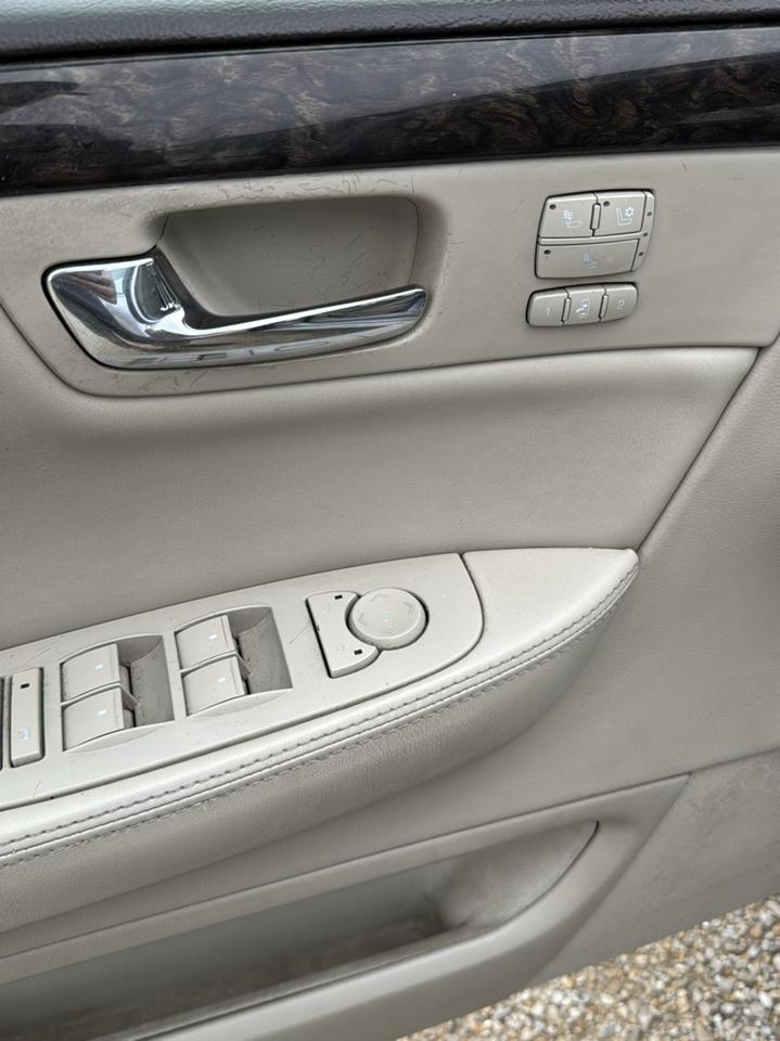 Cadillac DTS 4dr Sdn w/1SC 2009