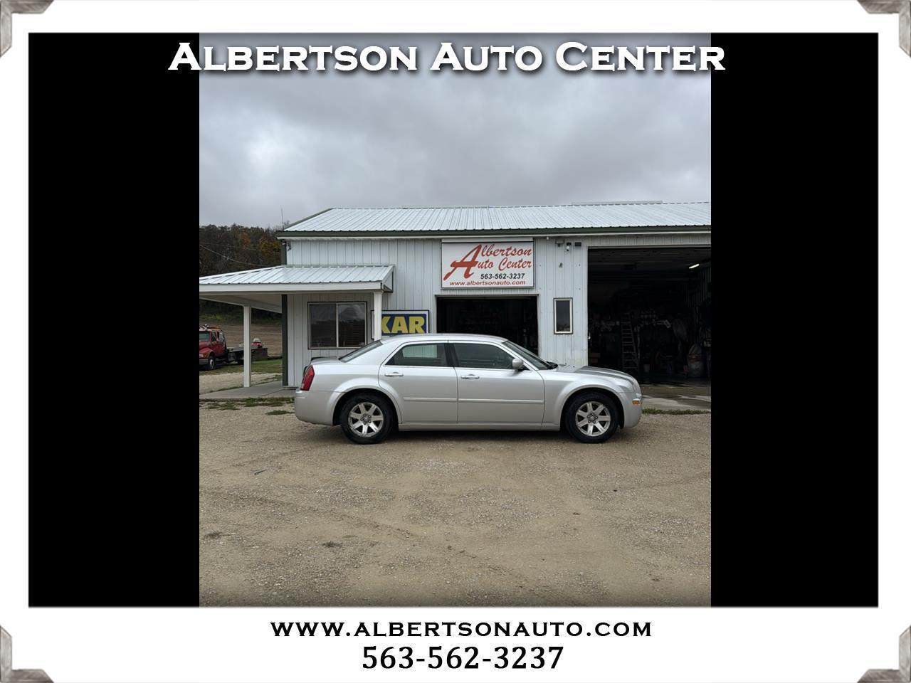 Chrysler 300 4dr Sdn 300 Touring RWD 2007
