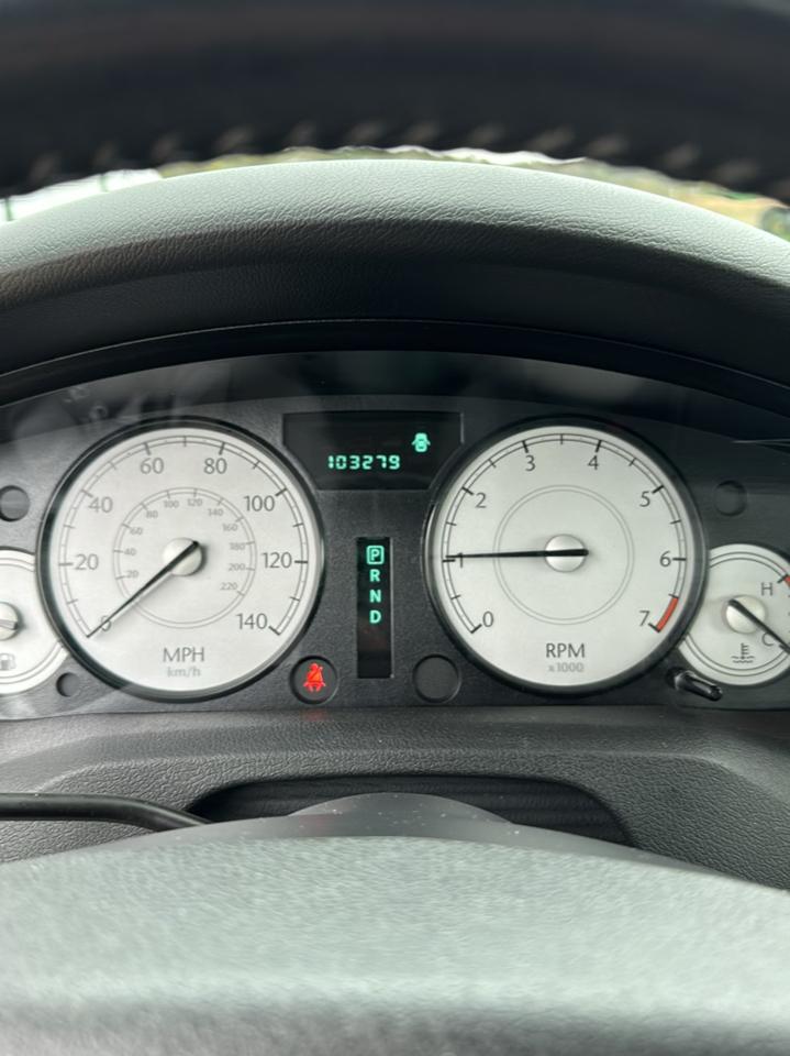 Chrysler 300 4dr Sdn 300 Touring RWD 2007
