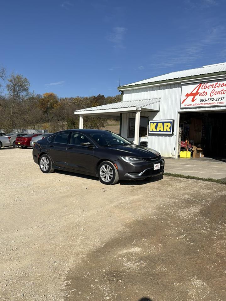 Chrysler 200 4dr Sdn Limited FWD 2015