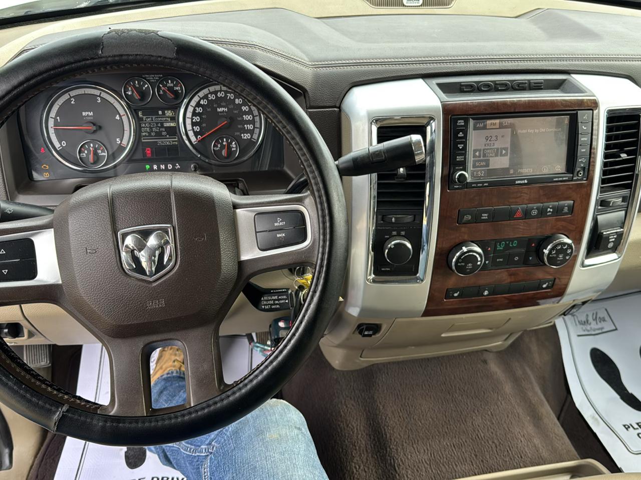 RAM 2500 4WD Mega Cab 160.5" Laramie 2011