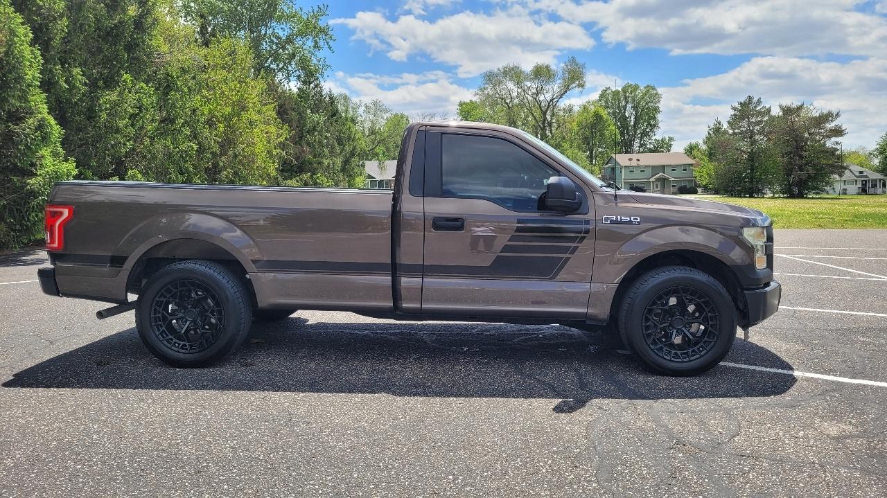 Ford F-150 2WD Reg Cab 141" XL 2015