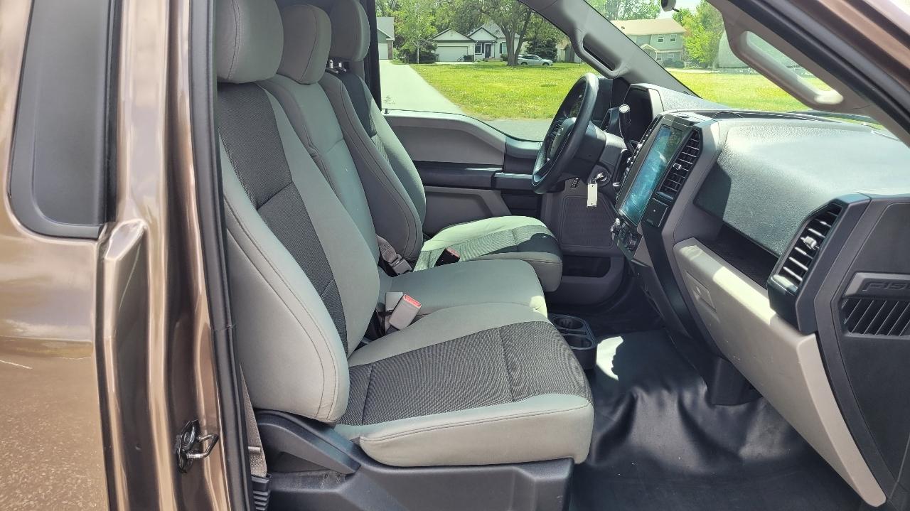Ford F-150 2WD Reg Cab 141" XL 2015