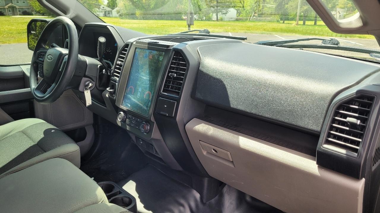 Ford F-150 2WD Reg Cab 141" XL 2015