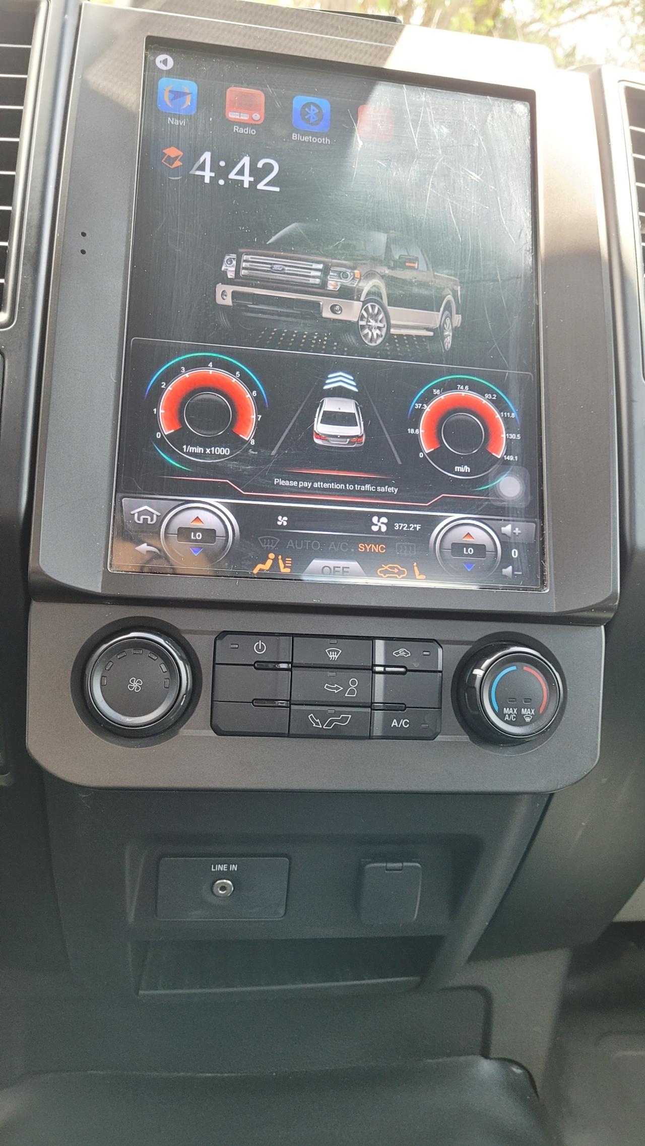 Ford F-150 2WD Reg Cab 141" XL 2015