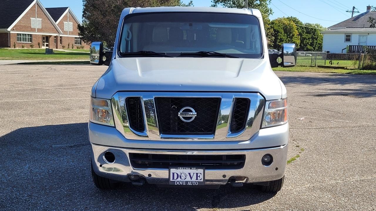 Nissan NV Passenger NV3500 HD SL V8 2019