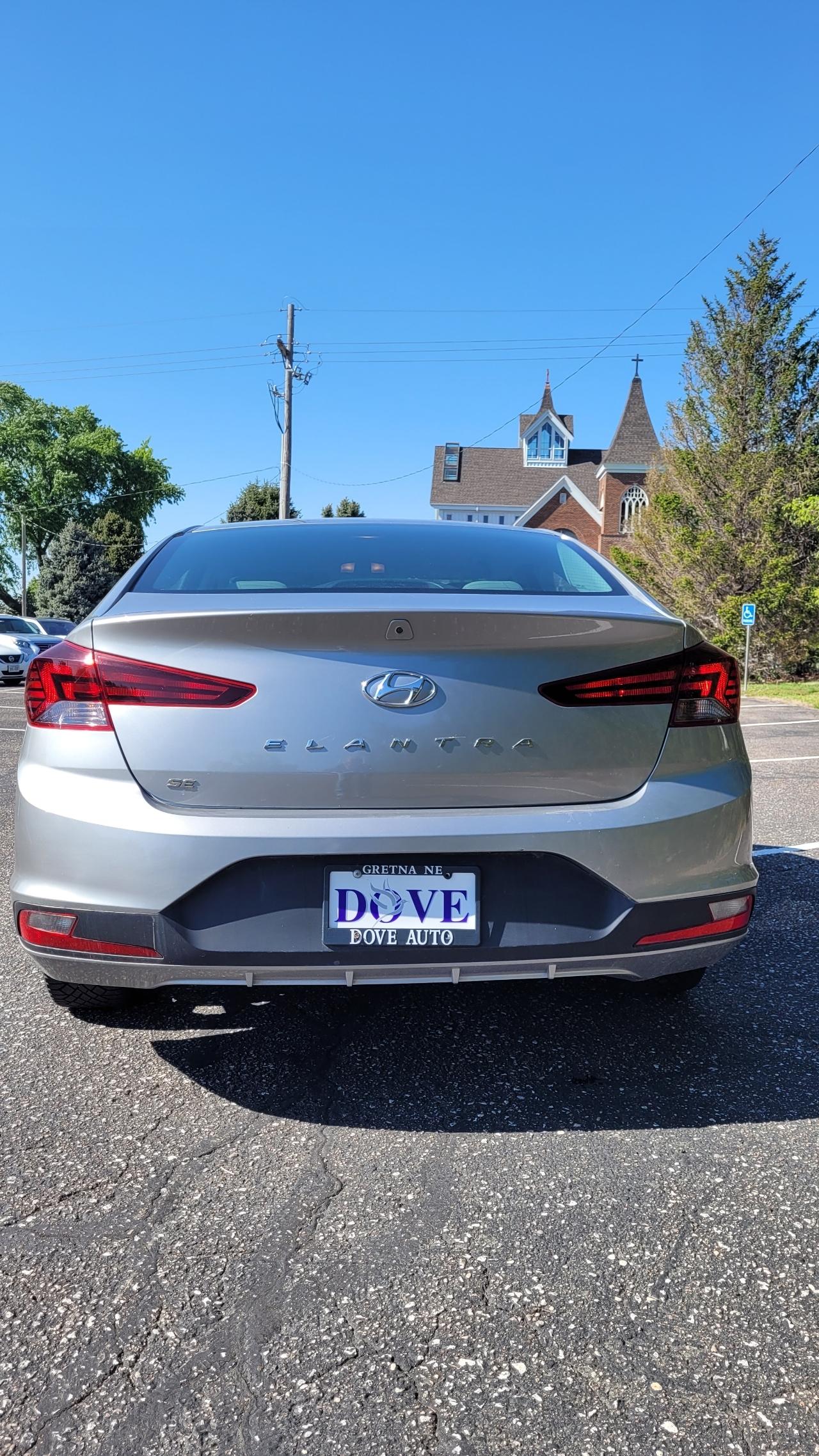 Hyundai Elantra SE IVT 2020