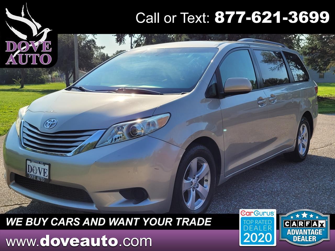 Toyota Sienna LE 2017
