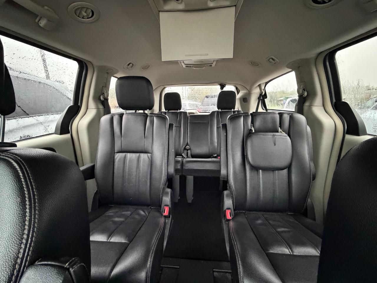Chrysler Town and Country  2014