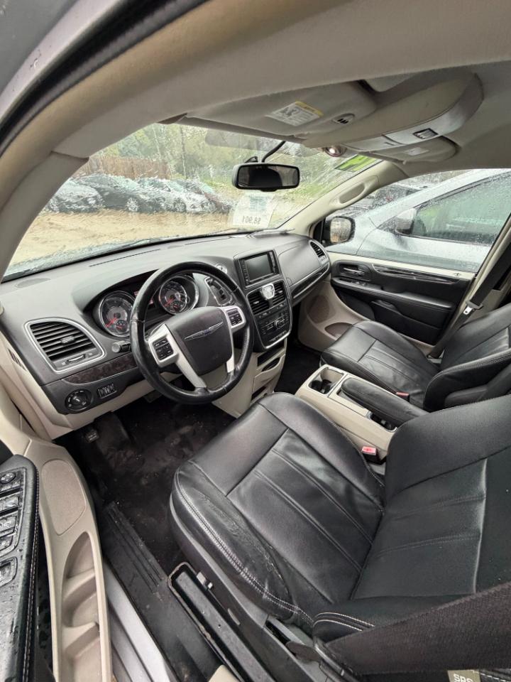 Chrysler Town and Country  2014