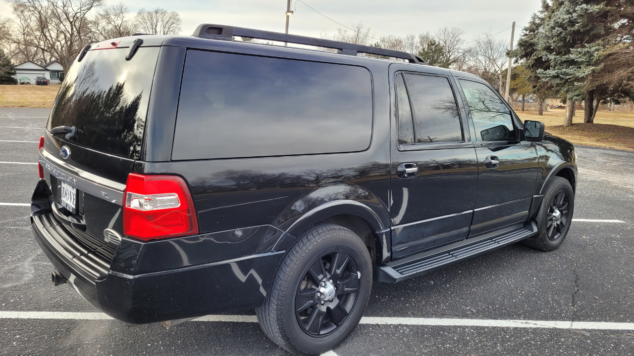 Ford Expedition 4WD 4dr XLT 2015