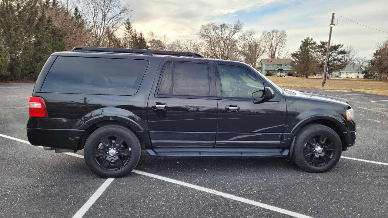 Ford Expedition 4WD 4dr XLT 2015
