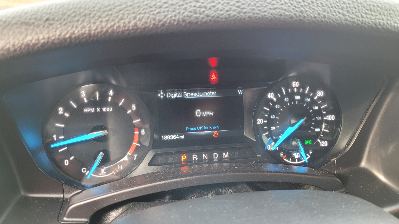 Ford Expedition 4WD 4dr XLT 2015