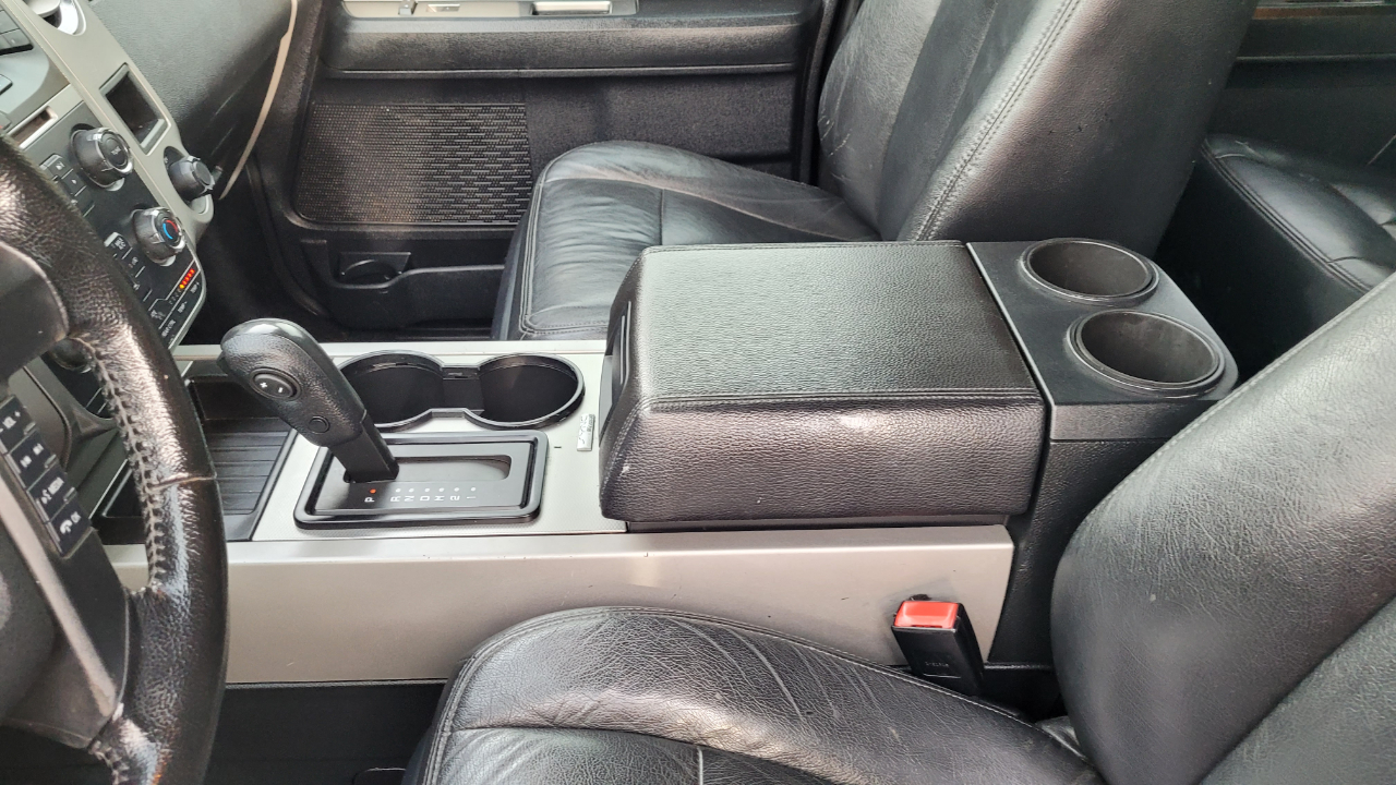 Ford Expedition 4WD 4dr XLT 2015