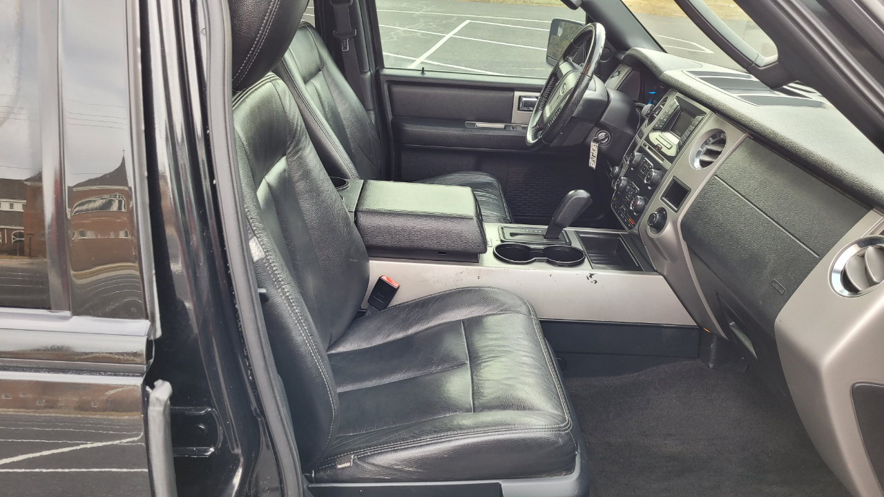 Ford Expedition 4WD 4dr XLT 2015