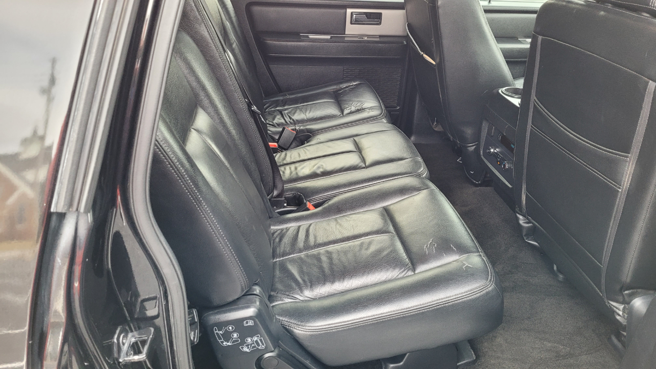 Ford Expedition 4WD 4dr XLT 2015