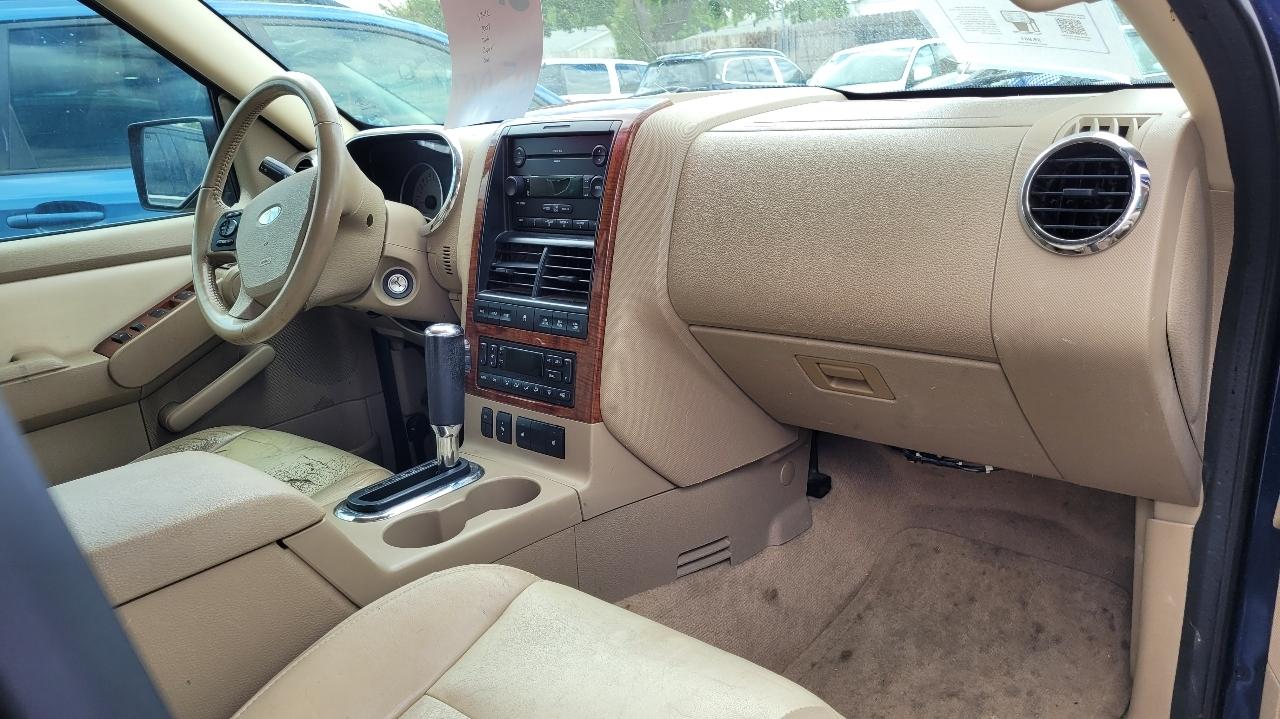 Ford Explorer 4WD 4dr V8 Eddie Bauer 2007