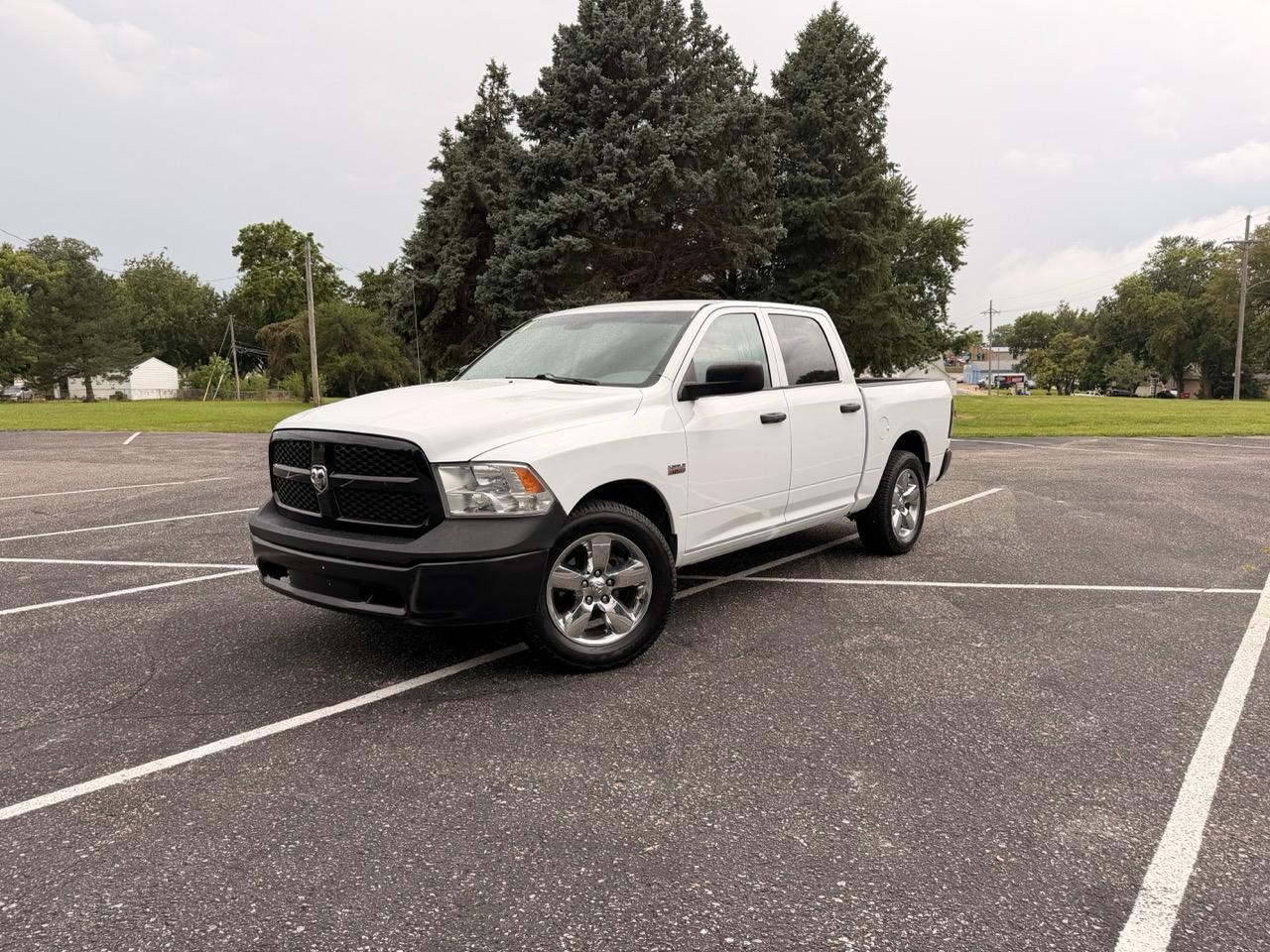 RAM 1500 4WD Crew Cab 140.5" SSV 2014
