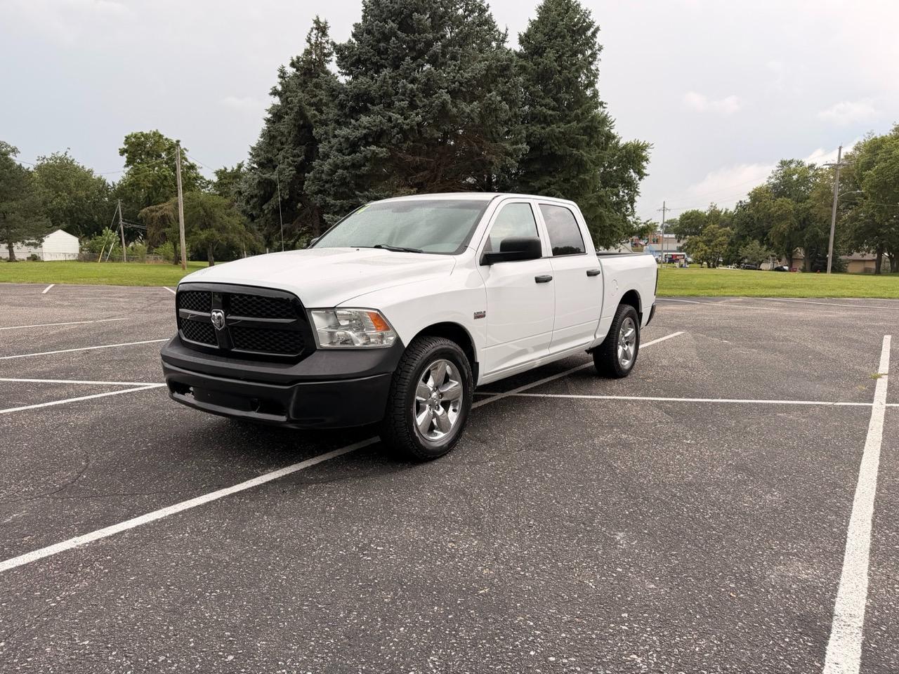 RAM 1500 4WD Crew Cab 140.5" SSV 2014