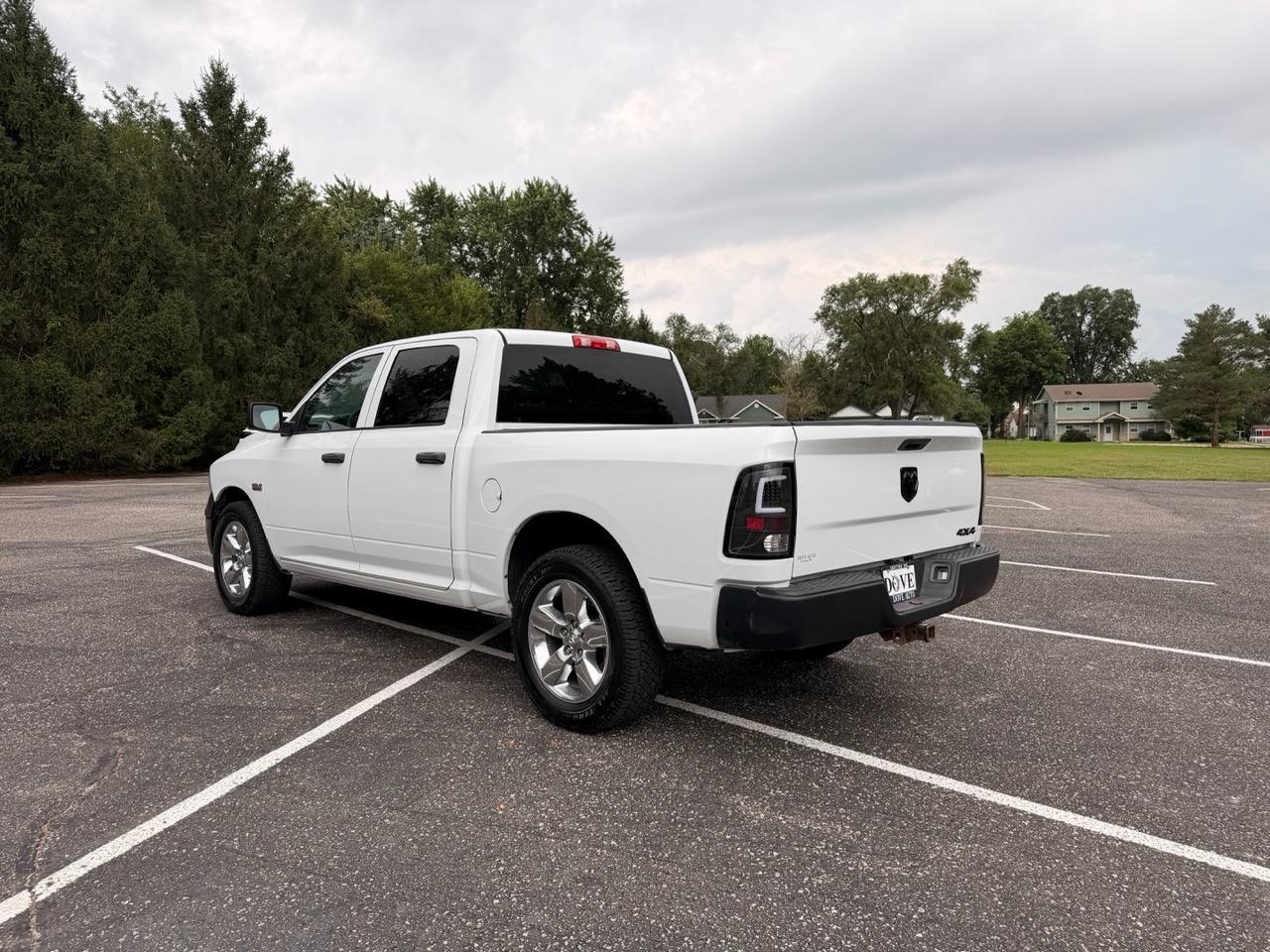 RAM 1500 4WD Crew Cab 140.5" SSV 2014