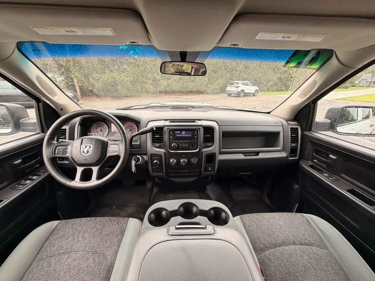 RAM 1500 4WD Crew Cab 140.5" SSV 2014