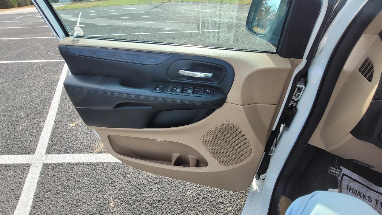 Dodge Grand Caravan 4dr Wgn SXT 2016