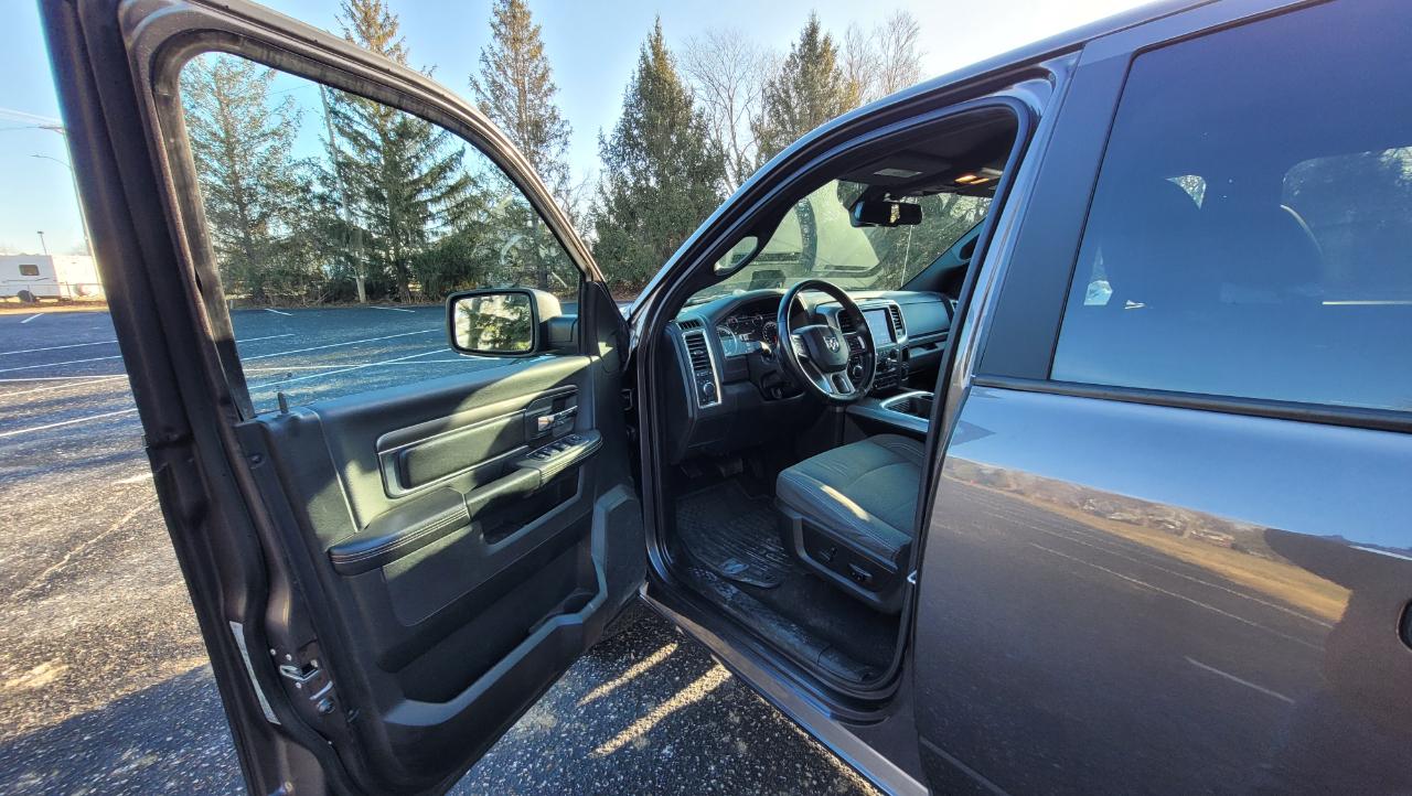 RAM 1500 Classic Warlock 4x4 Quad Cab 6'4" Box 2021