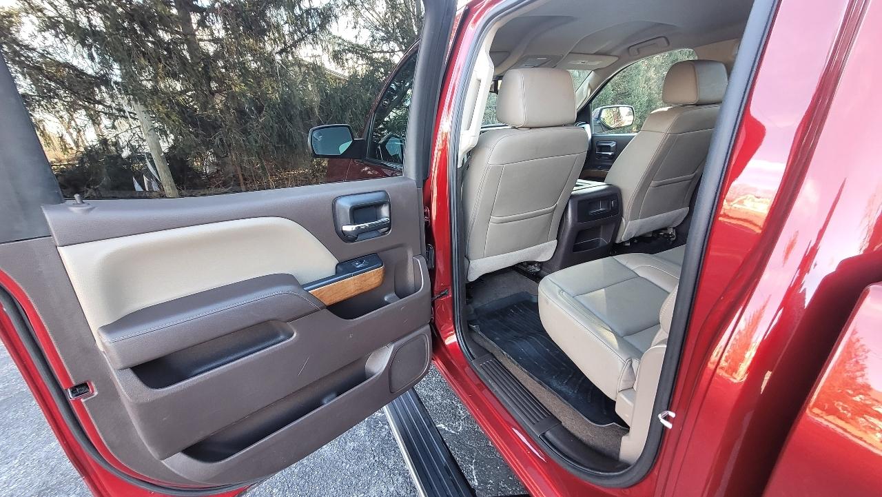 Chevrolet Silverado 1500 4WD Crew Cab 143.5" LTZ w/1LZ 2018