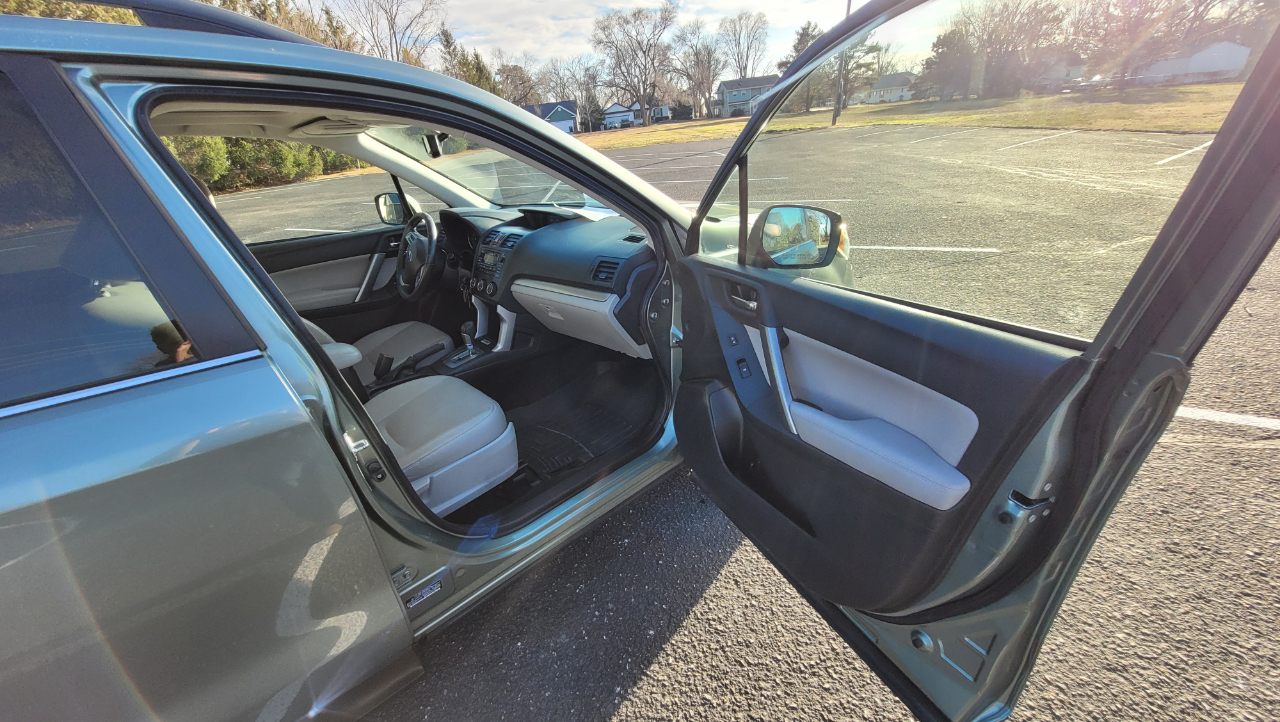 Subaru Forester 2.5i Limited 2014