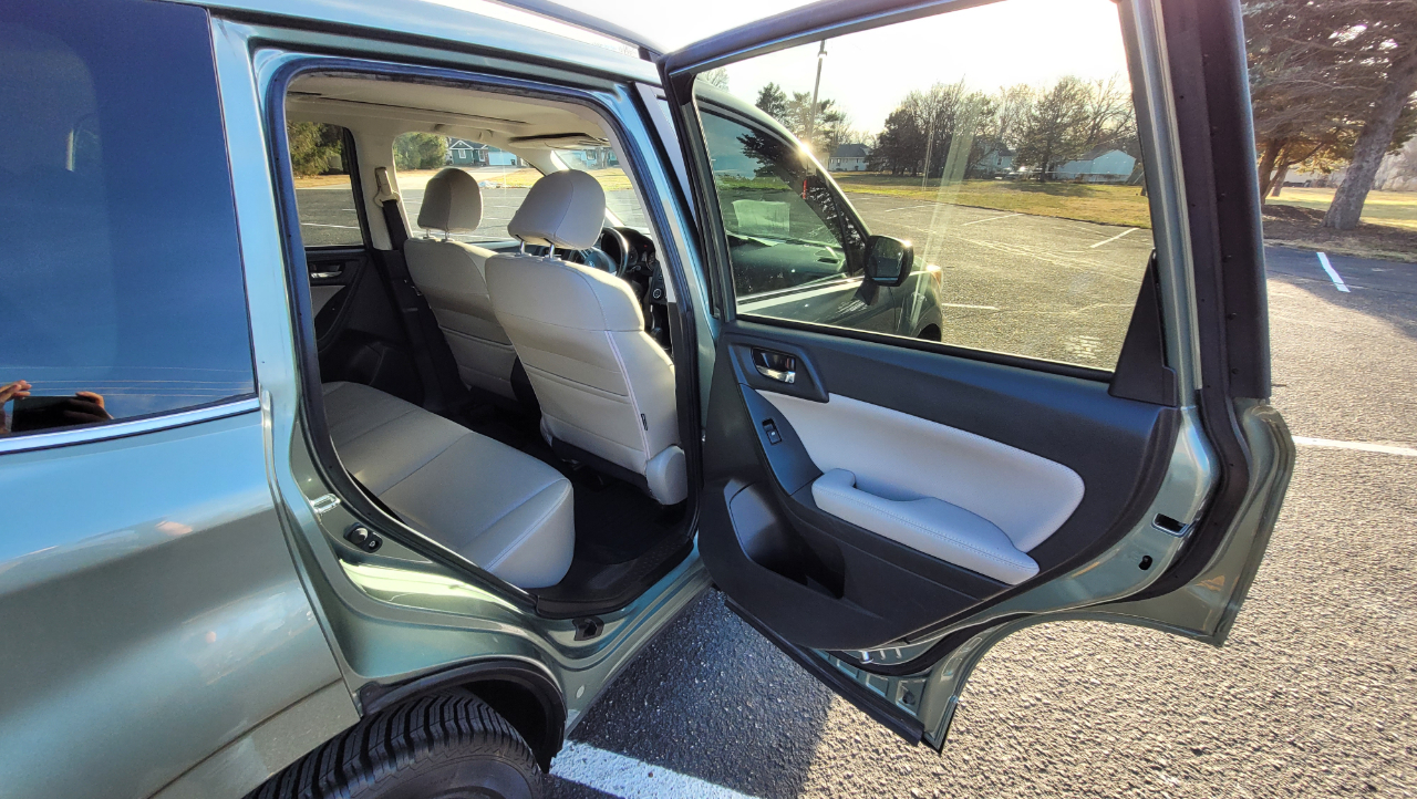 Subaru Forester 2.5i Limited 2014